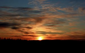 Preview wallpaper sunset, sky, silhouette, clouds