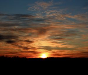 Preview wallpaper sunset, sky, silhouette, clouds