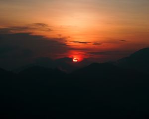 Preview wallpaper sunset, sky, sun, clouds