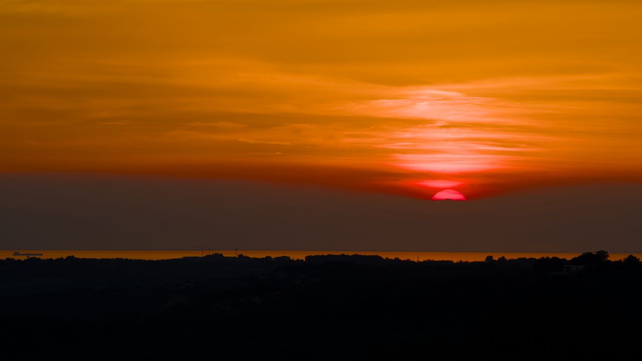 Wallpaper sunset, sky, sun, silhouettes, dark