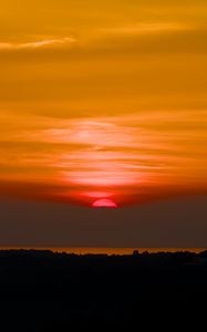 Preview wallpaper sunset, sky, sun, silhouettes, dark