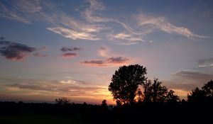 Preview wallpaper sunset, sky, trees, clouds