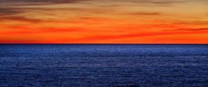Preview wallpaper sunset, skyline, sea, sky