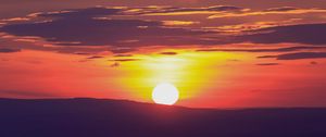 Preview wallpaper sunset, skyline, sky