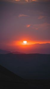 Preview wallpaper sunset, slope, sun, hills, sky