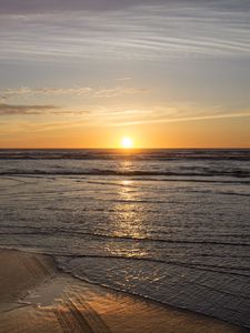 Preview wallpaper sunset, sun, beach, waves