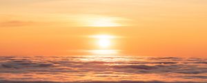 Preview wallpaper sunset, sun, clouds, horizon, view