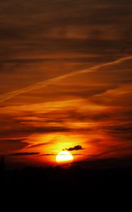 Preview wallpaper sunset, sun, dark, clouds