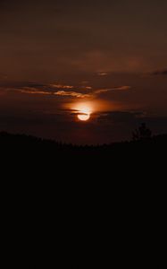 Preview wallpaper sunset, sun, dusk, dark, evening
