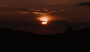 Preview wallpaper sunset, sun, dusk, dark, evening