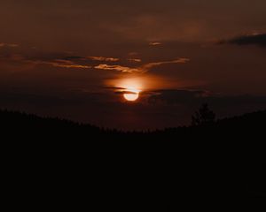 Preview wallpaper sunset, sun, dusk, dark, evening