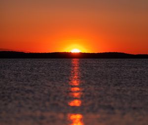 Preview wallpaper sunset, sun, glare, sea