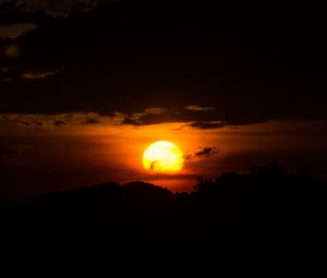 Preview wallpaper sunset, sun, hills, sky