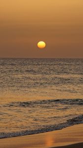 Preview wallpaper sunset, sun, horizon, coast