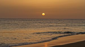 Preview wallpaper sunset, sun, horizon, coast