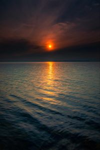 Preview wallpaper sunset, sun, horizon, reflections, waves