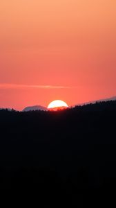 Preview wallpaper sunset, sun, red, dusk, landscape