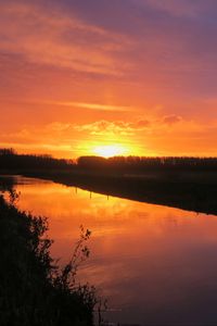 Preview wallpaper sunset, sun, river, landscape, dark
