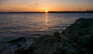 Preview wallpaper sunset, sun, rocks, horizon