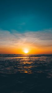 Preview wallpaper sunset, sun, sea, horizon, waves