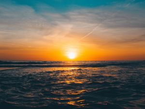 Preview wallpaper sunset, sun, sea, horizon, waves