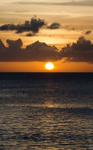Preview wallpaper sunset, sun, sea, horizon, glare, waves