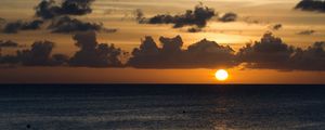 Preview wallpaper sunset, sun, sea, horizon, glare, waves