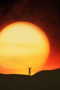Preview wallpaper sunset, sun, silhouette, dark, art