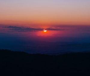 Preview wallpaper sunset, sun, sky, clouds, dark