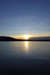 Preview wallpaper sunset, sun, water, reflection, dusk