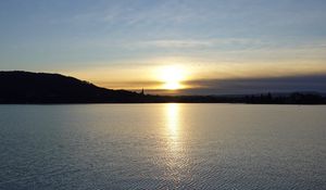 Preview wallpaper sunset, sun, water, reflection, dusk