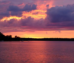 Preview wallpaper sunset, water, waves, clouds, sky