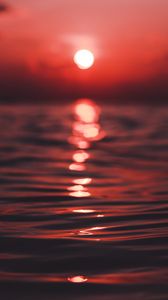 Preview wallpaper sunset, waves, reflection, red