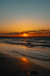 Preview wallpaper sunset, waves, shore