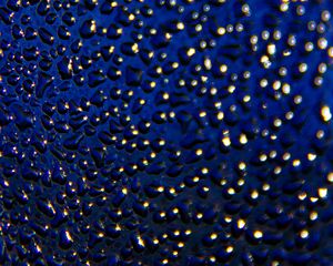 Preview wallpaper surface, drops, glare, blue, macro