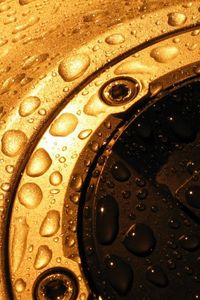 Preview wallpaper surface, gold, drops, water