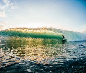 Preview wallpaper surfer, surfing, wave, ocean, sky
