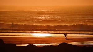 Preview wallpaper surfer, waves, sunset, ocean