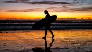 Preview wallpaper surfing, man, silhouette, sunset