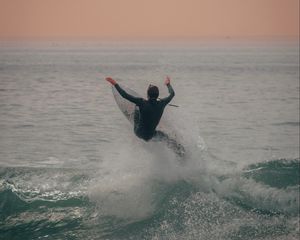 Preview wallpaper surfing, surfer, sea, waves, spray