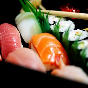 Preview wallpaper sushi, rolls, salmon, fish, food