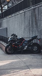 Preview wallpaper suzuki, motorcycle, bike, black, parking
