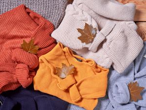 Preview wallpaper sweaters, leaves, autumn, comfort