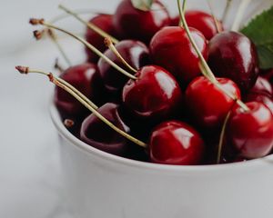 Preview wallpaper sweet cherry, cherry, berry, cup, fruit