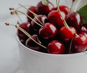 Preview wallpaper sweet cherry, cherry, berry, cup, fruit