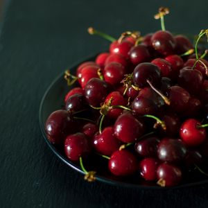 Preview wallpaper sweet cherry, cherry, fruit, berry, dish