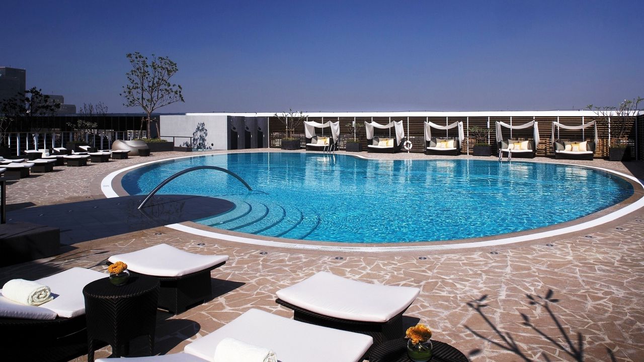 Wallpaper swimming pool, sun loungers, summer, comfort