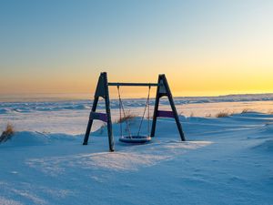 Preview wallpaper swing, snow, winter