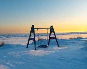 Preview wallpaper swing, snow, winter