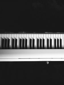 Preview wallpaper synthesizer, keys, music, black and white